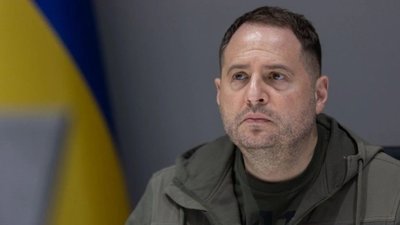 Зеленський вивів Єрмака зі складу РНБО і Ставки