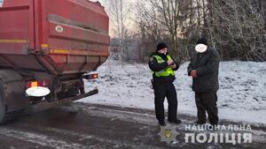 На Чернігівщині сміттєвоз насмерть збив дитину