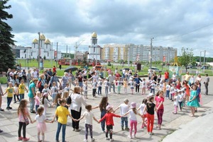 На Сихові стартував фестиваль "Щасливі діти"  (фото)