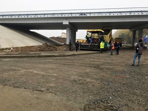 На Львівщині триває будівництво автомобільного з’їзду (фото)