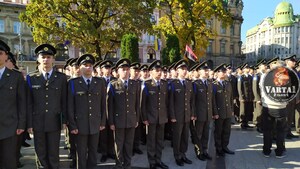 У Львові урочисто склали присягу ліцеїсти Львівського ліцею імені Героїв Крут (фото, відео)