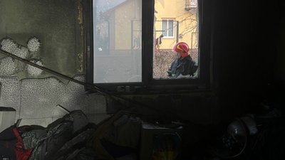 Надзвичайники Львівщини врятували життя людини під час пожежі