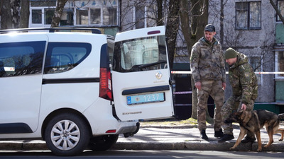 У Житомирі невідомі відкрили стрілянину у дворі багатоповерхівки, є поранений (ФОТО, ВІДЕО)