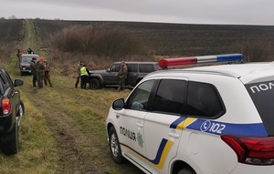 На Тернопільщині браконьєр незаконно вполював козулю (фото 18+)