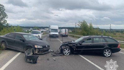 Увага! На Львівській об'їзній сталася автопригода