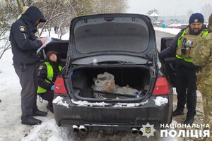 У Києві жорстоко вбили військового і викинули його в спальному мішку у водойму (ФОТО/ВІДЕО)