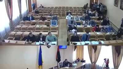 На Львівщині під час сесії у міськраді працівники ТЦК депутатам роздали повістки (ВІДЕО)