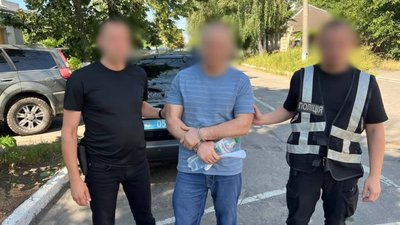 На Львівщині викрили торговця зброєю