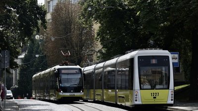 У Львові у неділю тимчасово змінять рух трамваїв №4 і №8