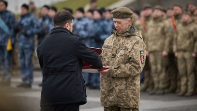 Зеленський присвоїв звання Героя України бойовому медику, який без ротації провів 471 день на бойовій позиції