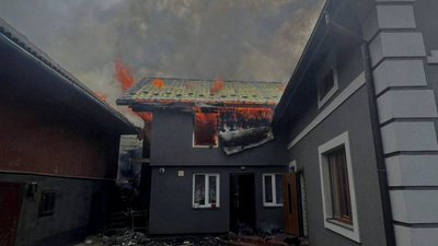На Львівщині вогнеборці ліквідовували складну пожежу