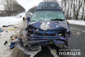 У лікарні помер водій автівки, яка потрапила у ДТП на трасі "Львів–Тернопіль" (фото)