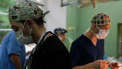 У Львові дівчині відновили симетрію обличчя за допомогою 3D-друку і фрагмента ребра