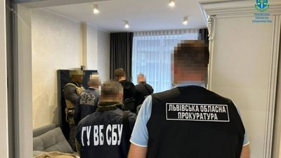 У Львові повідомили про підозру трьом чоловікам, які допомагали військовим ЗСУ йти в СЗЧ