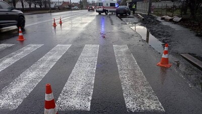 У Луцьку п’яний водій наїхав на пішохідному переході на жінку з дитиною (ФОТО)