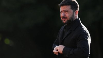 Білий дім цікавився, чи одягне Зеленський костюм на зустріч з Трампом