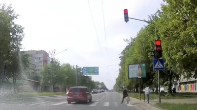 У Львові поліція знайшла водійку, яка проігнорувала сигнал світлофору (ВІДЕО)