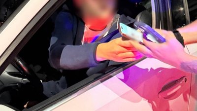 Неповнолітній за кермом, а матір поруч: на жінку складено протокол