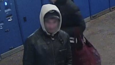 У Львові двоє чоловіків пограбували жінку посеред вулиці