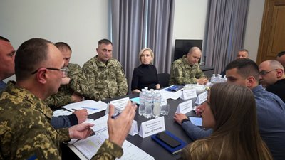 Все цивільне населення готуватимуть до війни: в Офісі Президента попередили про нові закони