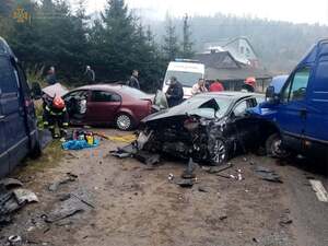 На Львівщині жахлива автотроща за участі чотирьох автомобілів: є постраждалі (ФОТО)