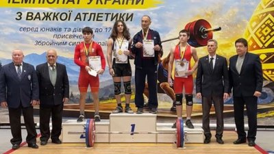 Важкоатлети зі Львівщини здобули 9 медалей на чемпіонаті України