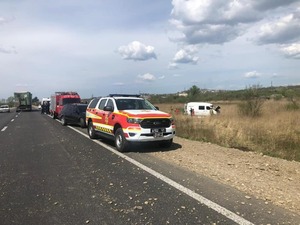 Смертельна ДТП у Калуші: на об’їзній дорозі вантажний автомобіль перекинувся на узбіччя (ФОТО)