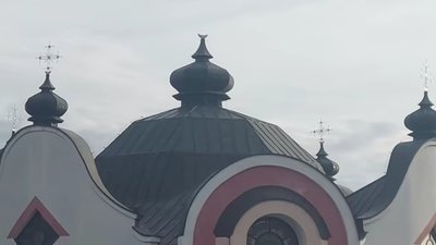 У Польщі з української церкви зрізали хрест