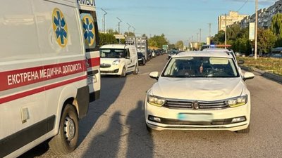 На одній із вулиць Львова жінка потрапила під колеса автомобіля