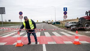 Перевізники Польщі посилюють блокування кордону: що відомо