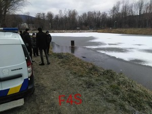 На Львівщині виявлено тіло утопленика: ймовірна причина трагедії — алкоголь (фото)