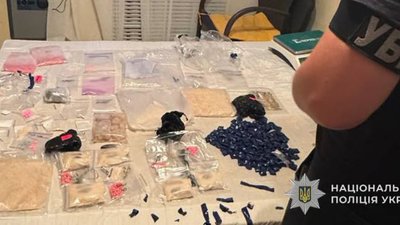 Дев’ятеро мешканців Львова збували наркотики в особливо великих розмірах