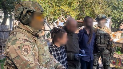 На Львівщині правоохоронці знищили конопляну «плантацію»