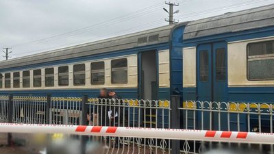 На Житомирщині чоловік підірвав гранату в потязі, є загиблі й поранені