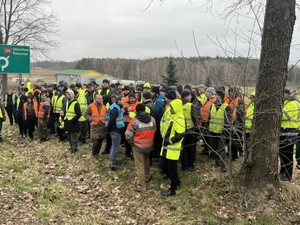 Польська поліція заблокувала українських водіїв на переході Краківець-Корчова: що відомо (ФОТО)