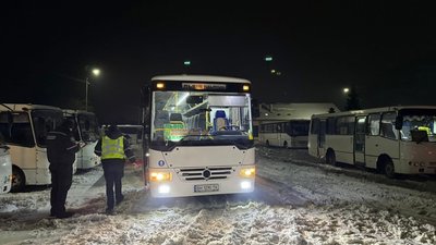 На Львівщині інспектори виявили порушення у перевізника на Рава-Руському напрямку