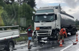 На Львівщині через аварію утворився значний затор