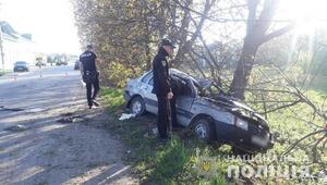 На Буковині у ДТП загинула молода дівчина