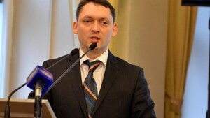 Чиновник, який погоджував купівлю «яєць по 17», отримав нову посаду в МЗС