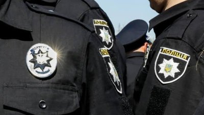 У новорічну ніч за порушення комендантської години - затримуватимуть, а за запуск феєрверків штраф до 34 тисяч грн