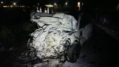 На Львівщині у ДТП сталося зіткнення автопоїзда та легковика
