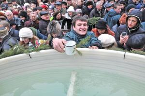 На площі Ринок освячуватимуть воду представники всіх конфесій міста