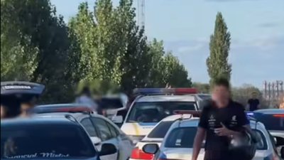 Поліція відправила на арештмайданчик авто «гонщиків», які планували перегони на дорогах Рівненщини (ВІДЕО)