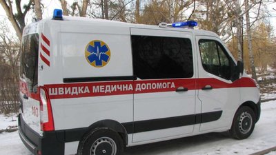 У Львові з приміщення стоматологічного кабінету госпіталізували двох жінок