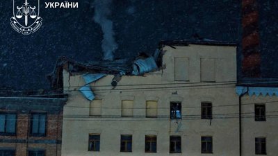 У Києві внаслідок атаки пошкоджено фабрику Roshen, загинула жінка