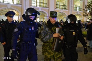 Названо кількість затриманих у Москві та Санкт-Петербурзі протестувальників проти мобілізації (ФОТО, ВІДЕО)