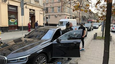 НАБУ і САП викрили злочинну організацію на чолі з посадовцем Офісу Генпрокурора