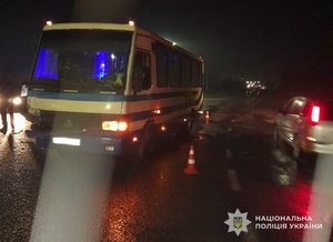 Фото: Поліція Львівської області. Маршрутний автобус БАЗ на місці ДТП на автодорозі Львів–Луцьк.