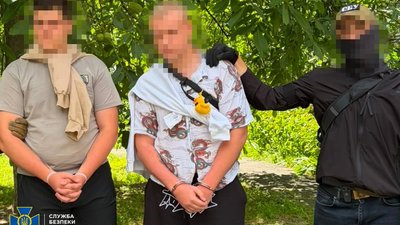 СБУ затримала двох чоловіків, які активували для росіян понад 70 терміналів Starlink