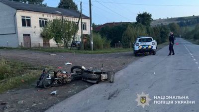 На Львівщині у ДТП зіткнулися двоє мотоциклістів